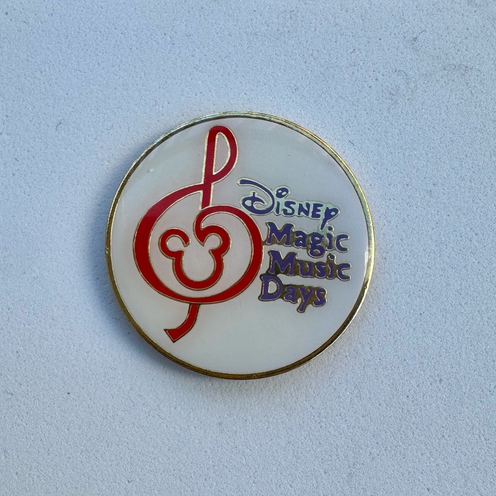 Vintage Disney Magic Music Days Round Circle 1” Pin
